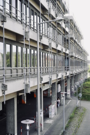 Berufsschulen (1978/79) der Neckaruferbebauung von Karl Schmucker und Werner Kaltenborn