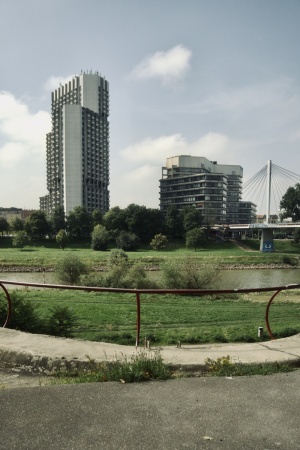 Für den Büroturm des Collini Centers (1971–75) von Schmucker und Partner wurde bereits die Abrissgenehmigung erteilt.
