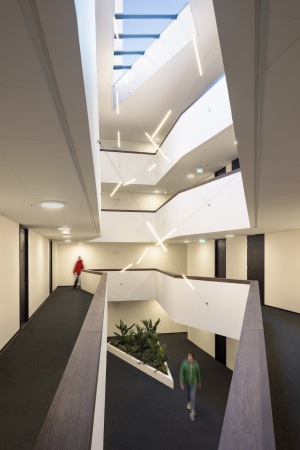 Wohnhochhaus in Rotterdam von Barcode Architects