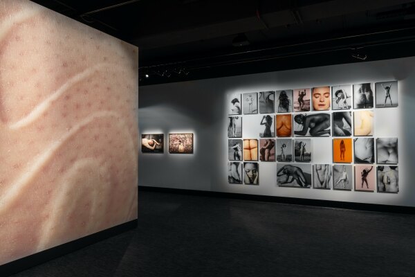 Erffnungsausstellung Nude, Arbeiten von Leila Majid, Luo Yang und Lotte van Raalte