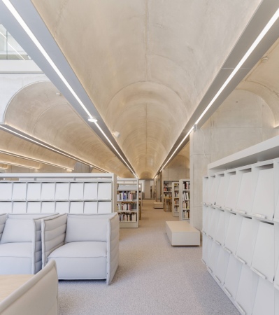 Mediathek von Beaudouin Architectes & Ivry Serres Architectures