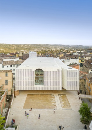 Mediathek von Beaudouin Architectes & Ivry Serres Architectures