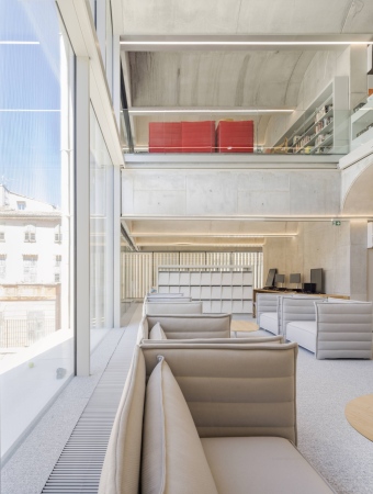 Mediathek von Beaudouin Architectes & Ivry Serres Architectures