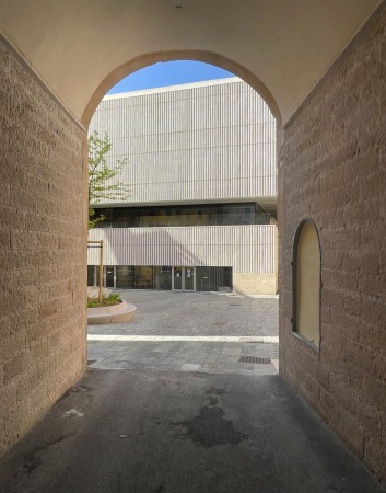 Mediathek von Beaudouin Architectes & Ivry Serres Architectures