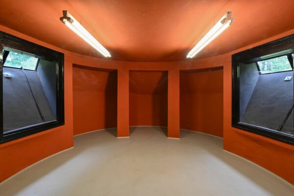 Mikrophotometerraum im Untergeschoss nach Instandsetzung (2023)