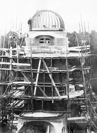 Einsteinturm im Bau (1921)