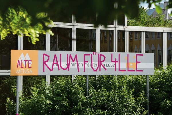 Die Festivalzentrale befindet sich im Kulturzentrum Alsergrund im 9. Bezirk, in dem eine ganze Reihe an diesjhrigen Programmpunkten stattfindet.