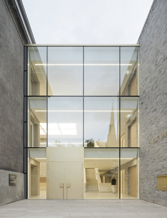 Rathauserweiterung in Holzwickede von Bez + Kock Architekten