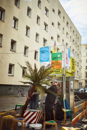 Kiosk X IG Habersaathstrasse, Habersaathstrasse 4048, Berlin-Mitte, 15.20. Juli 2023