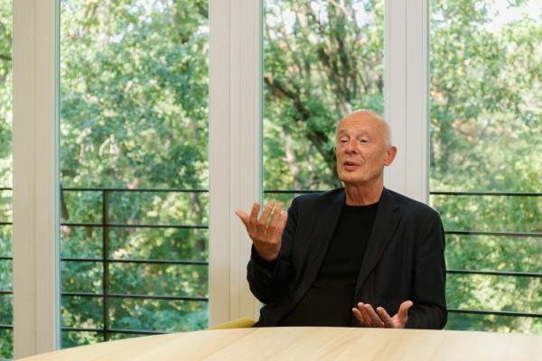 Der Forscher Hans Joachim Schellnhuber ist Gründer des Vereins Bauhaus Erde und wird am 20. Oktober über Konzepte des klimapositiven Bauens sprechen.