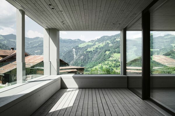 Anerkennung: Wohnhaus Elegante Scheune in Buchen (CH) von Sandro Durrer