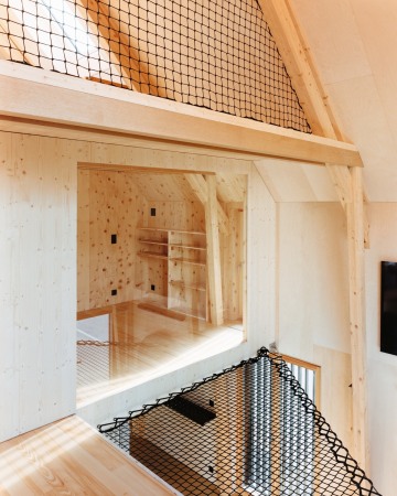 Anerkennung: Scheunenumbau �Alles im Rahmen� in M�nnedorf (CH) von Lukas Lenherr Architektur