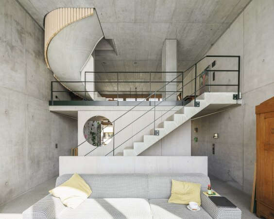 Anerkennung: Urbanes Einfamilienhaus �Der L�ckenf�ller� von mehr* Architekten in Kirchheim unter Teck