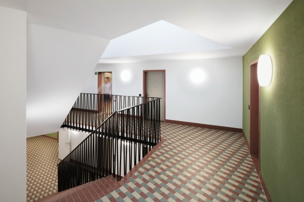 1. Preis: Der Leuchtturm  Rennwegdreieck/Das Quartier im Haus in Freiburg im Breisgau von Bachelard Wagner Architekten fr die Freiburger Stadtbau