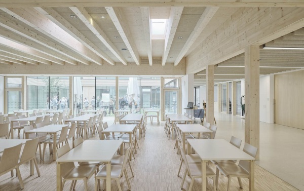 Nominiert: HLT Retz Tourismusschulen von  maul-architekten. Bauherrschaft: Bundesministerium f�r Bildung, Wissenschaft und Forschung