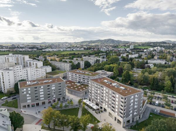 Nominiert: Stadtteilzentrum Forum OED in Linz von mia2 Architektur und studio uek mit rajek barosch landschaftsarchitektur. Bauherrschaft WAG Wohnungsanlagen