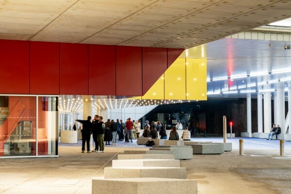 Kulturzentrum von OMA in Manchester