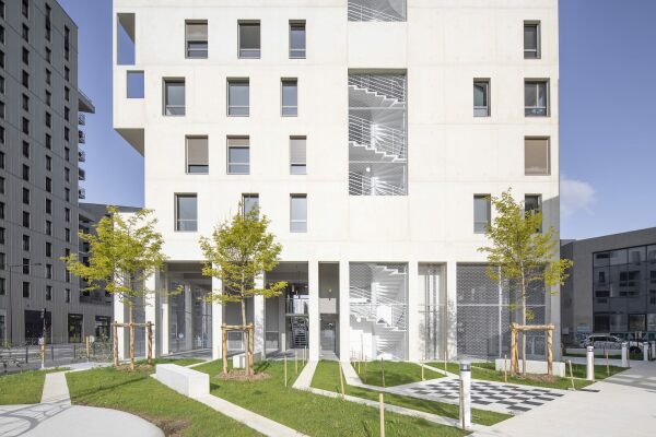 Wohnensemble in Ivry-sur-Seine von BOB361