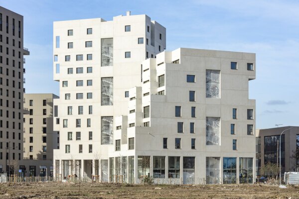 Wohnensemble in Ivry-sur-Seine von BOB361