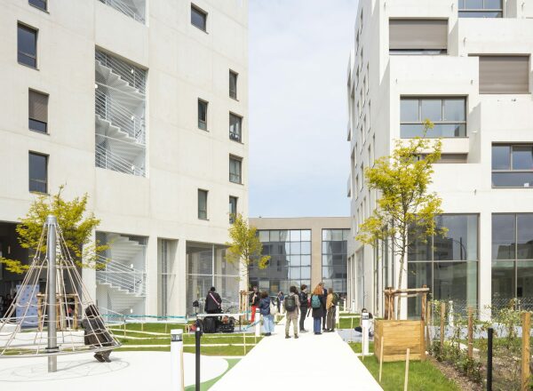 Wohnensemble in Ivry-sur-Seine von BOB361