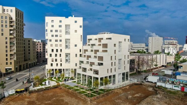 Wohnensemble in Ivry-sur-Seine von BOB361