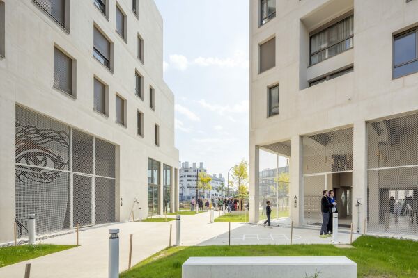 Wohnensemble in Ivry-sur-Seine von BOB361