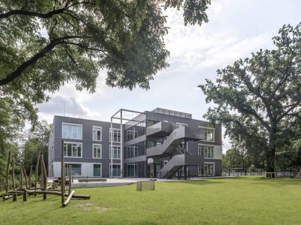 Schule in Berlin von Böge Lindner K2 Architekten
