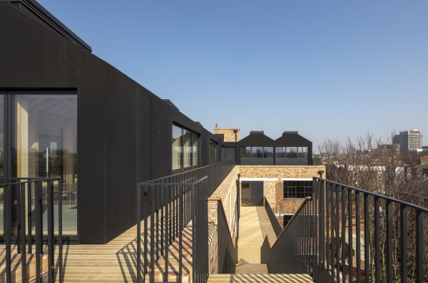 Umbau und Aufstockung in London von Henley Halebrown