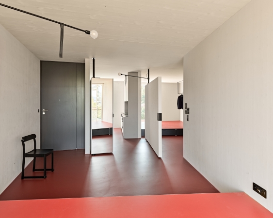 Out of the Box: Performatives Haus in Zrich von Edelaar Mosayebi Inderbitzin Architekt*innen