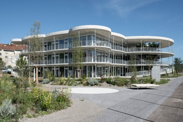 Bildung & Gesundheit: Schulhaus Wallrüti in Winterthur von Schneider Studer Primas