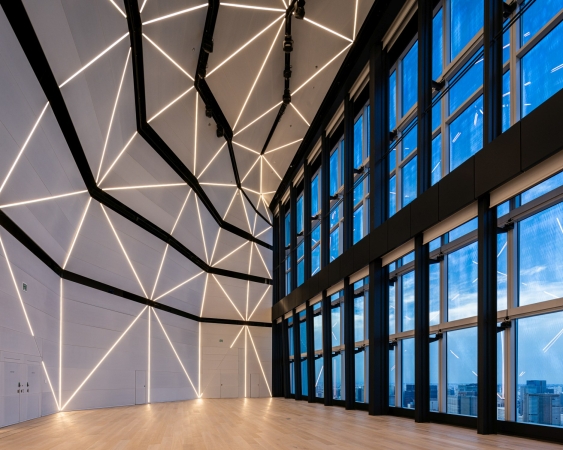 B�ro- und Gesch�ftshochhaus von OMA in Tokio