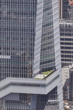 B�ro- und Gesch�ftshochhaus von OMA in Tokio