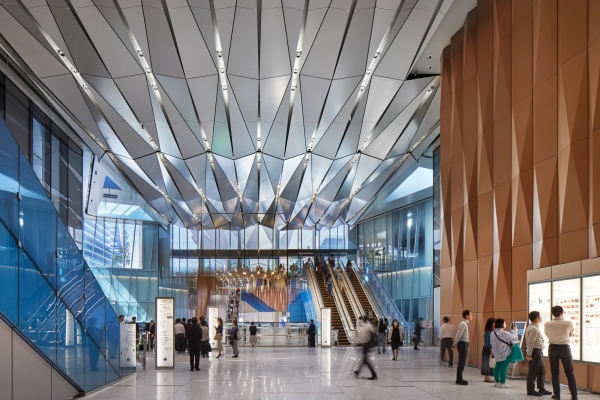 B�ro- und Gesch�ftshochhaus von OMA in Tokio