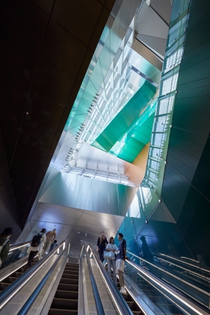 B�ro- und Gesch�ftshochhaus von OMA in Tokio