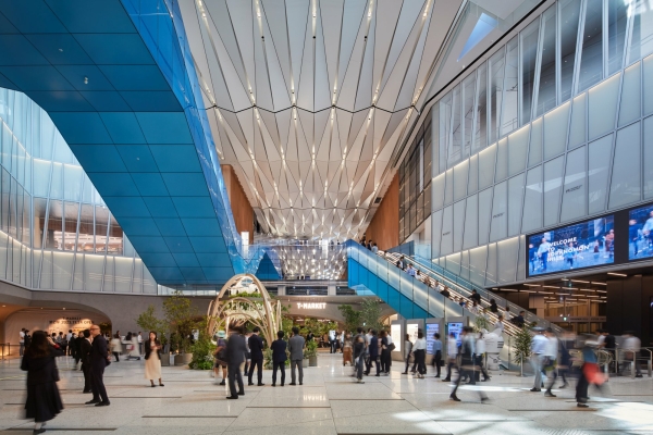 B�ro- und Gesch�ftshochhaus von OMA in Tokio