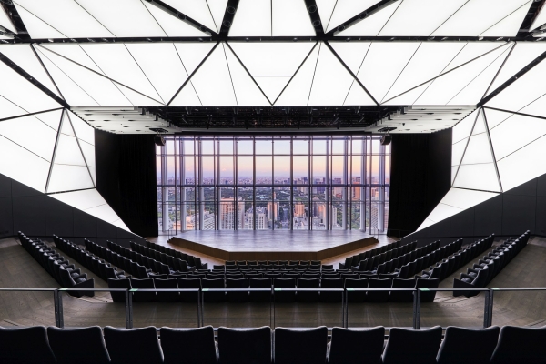 B�ro- und Gesch�ftshochhaus von OMA in Tokio