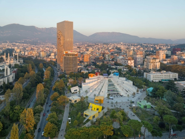 Kulturzentrum von MVRDV in Tirana