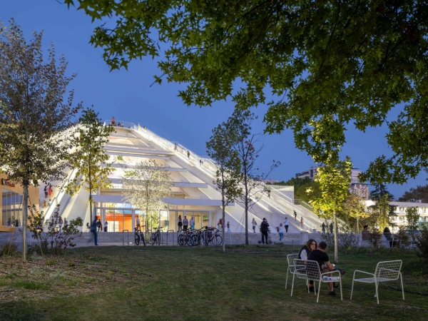 Kulturzentrum von MVRDV in Tirana