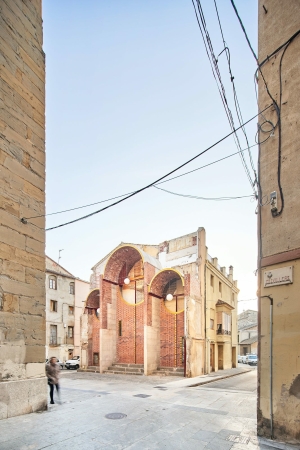 Internationales Beispiel: Can Sau in Olot (Spanien) von Un Parell d‘Arquitectes, 2018