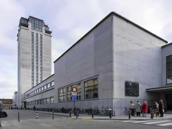 Sanierung des boekentoren in Gent von Henry van de Velde durch Robbrecht en Daem (2020)