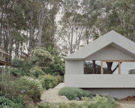 Wohnhaus in Mossy Point von Edition Office