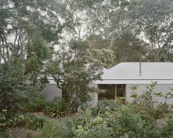 Wohnhaus in Mossy Point von Edition Office