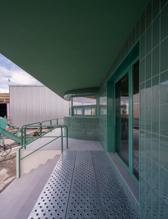 Broumbau von Impepinable Studio