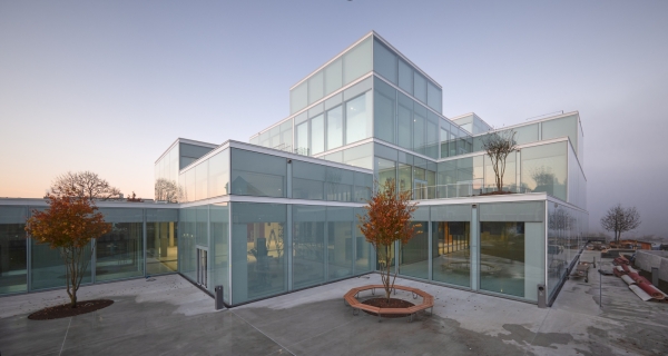 Lernzentrum von Sou Fujimoto Architects mit Burckhardt Architektur