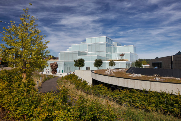 Lernzentrum von Sou Fujimoto Architects mit Burckhardt Architektur