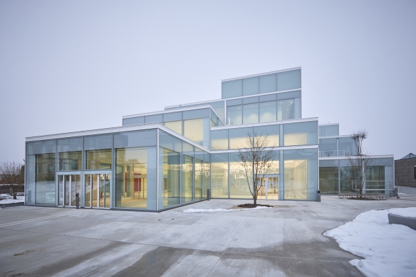 Lernzentrum von Sou Fujimoto Architects mit Burckhardt Architektur