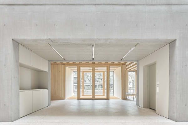 Brogebude von VON M in Tbingen