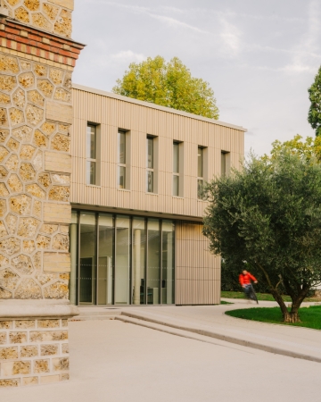 Rathauserweiterung bei Paris von Graal