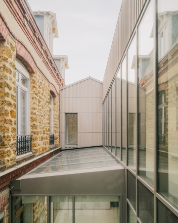 Rathauserweiterung bei Paris von Graal