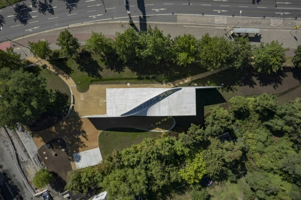 Realisierte Referenz: Experimenteller Pavillon Cube in Dresden von HENN mit AIB – Architekten Ingenieure Bautzen